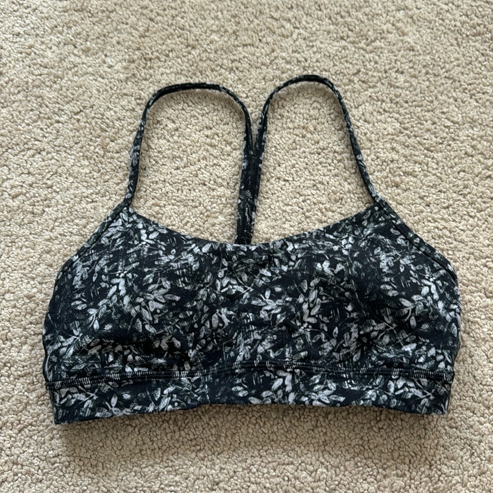 Lululemon Flow Y Bra
